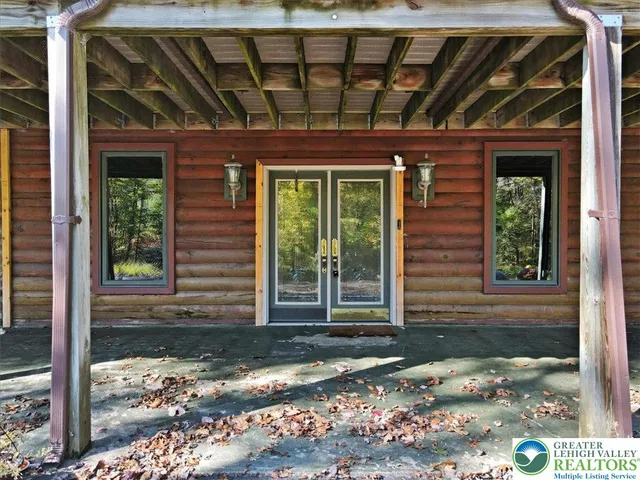 $1,100,000 | 493 Lake Drive, Nesquehoning, PA 18240