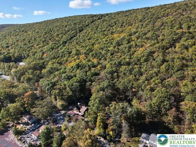 $1,100,000 | 493 Lake Drive, Nesquehoning, PA 18240