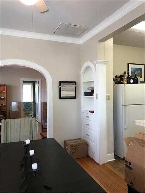 1654 Marshall Street, Unit 3 Houston, TX 77006 - Photo 5 of 13 Kitchen as seen from dining table.