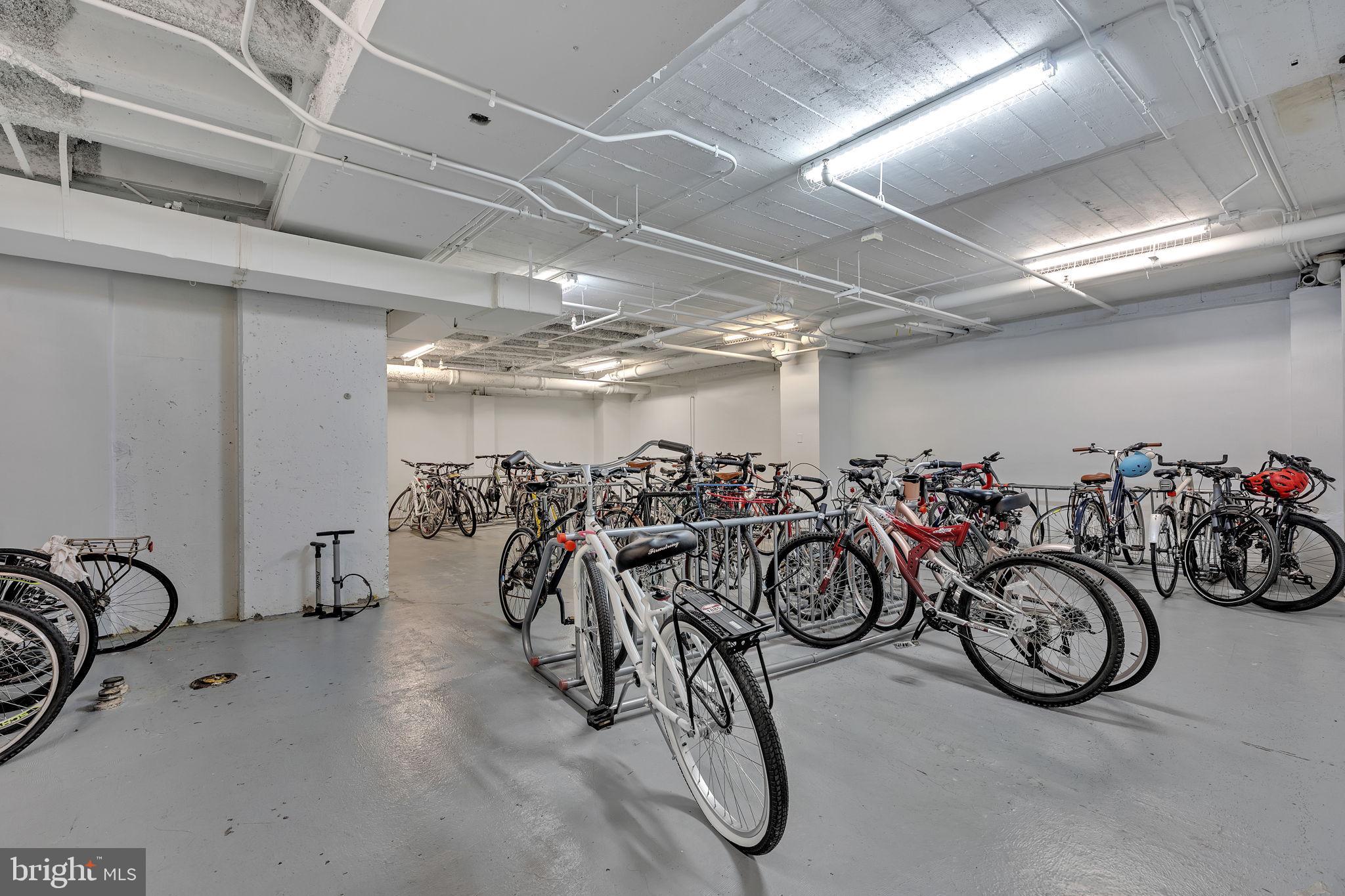 800 4th Street Southwest, Unit S419 Washington, DC 20024 - Photo 29 of 32 a view of a bike storage with bicycles