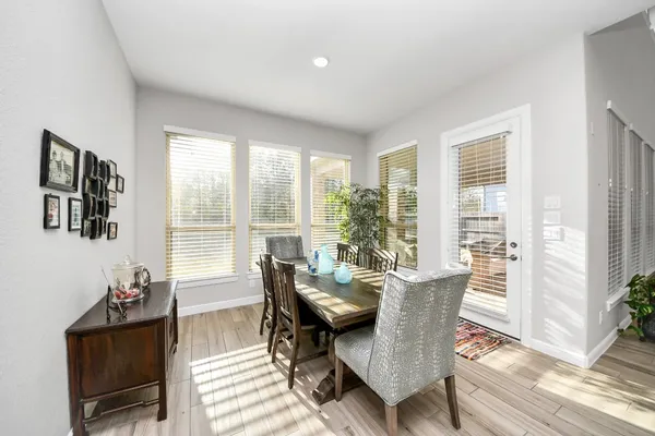 $672,500 | 27975 Presley Park Drive, Spring, TX 77386