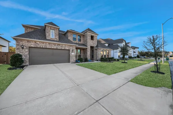 $672,500 | 27975 Presley Park Drive, Spring, TX 77386