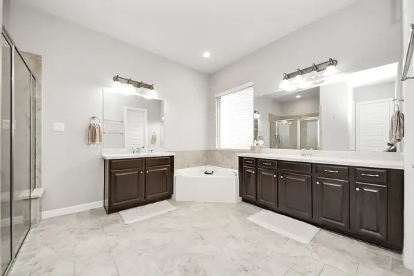 $672,500 | 27975 Presley Park Drive, Spring, TX 77386