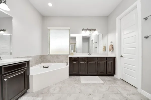 $672,500 | 27975 Presley Park Drive, Spring, TX 77386