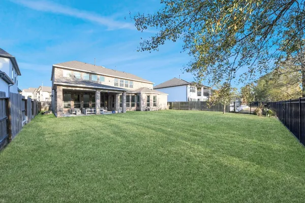 $672,500 | 27975 Presley Park Drive, Spring, TX 77386