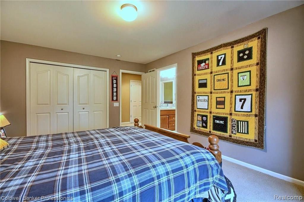 1640 Lasalle Road Canton, MI 48187 - Photo 23 of 40