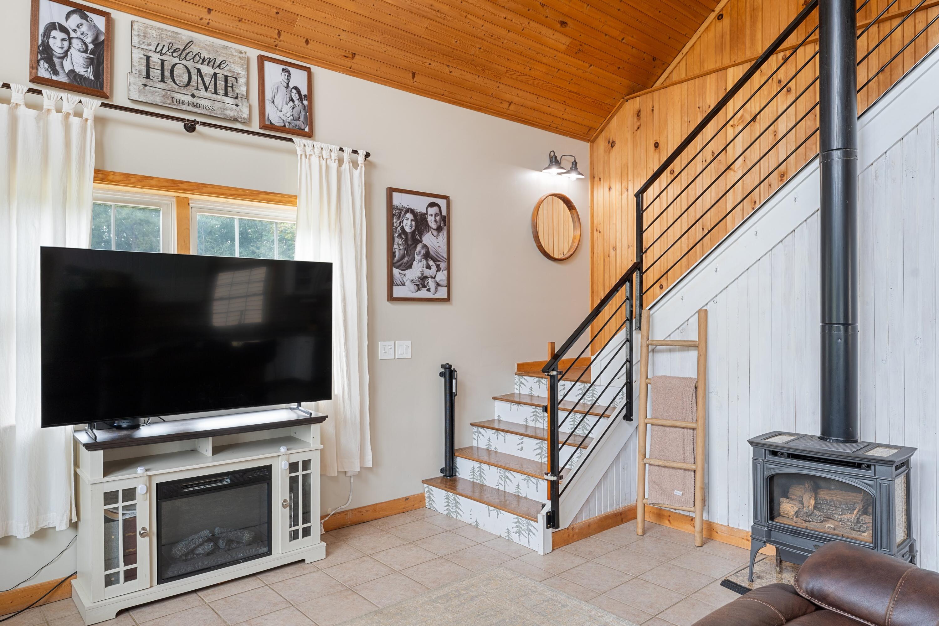 87 Annabessacook Road Winthrop, ME 04364 - Photo 11 of 51 DSC06264