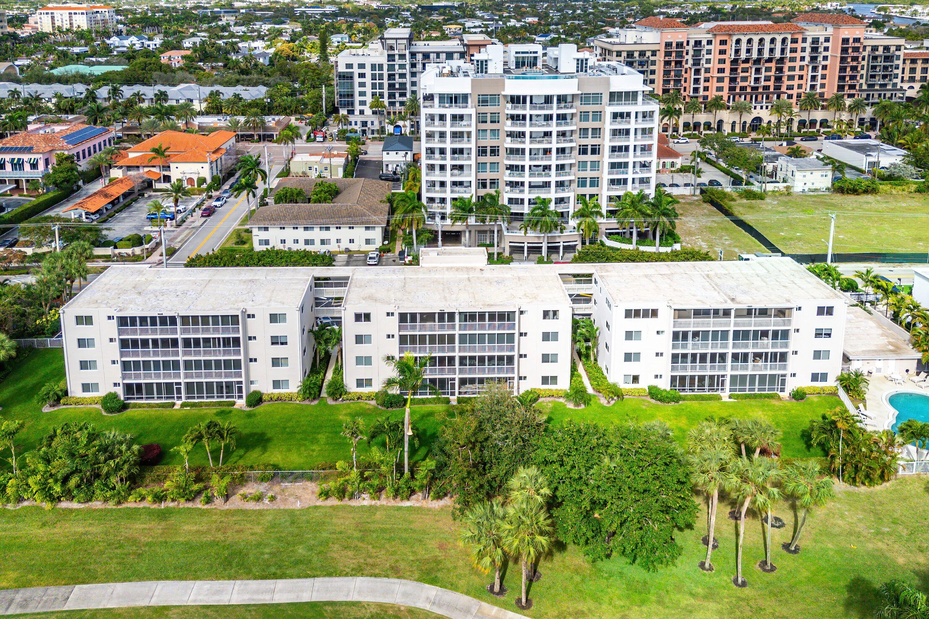 300 East Royal Palm Road, Unit 350 Boca Raton, FL 33432 - Photo 27 of 29 Fairways Aerial