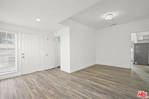 $1,250,000 | 530 Almond Avenue, Long Beach, CA 90802