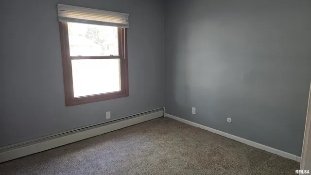 $179,900 | 601 Scenic Drive, Clinton, IA 52732