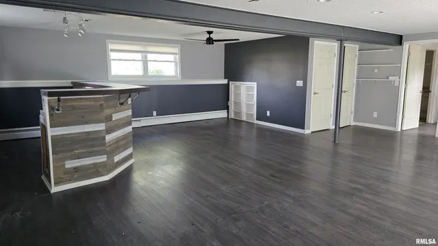 $179,900 | 601 Scenic Drive, Clinton, IA 52732