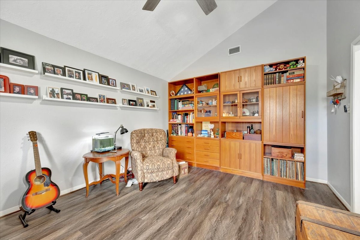 2610 Loganberry Circle Seabrook, TX 77586 - Photo 10 of 35 a living room with furniture and wooden floor