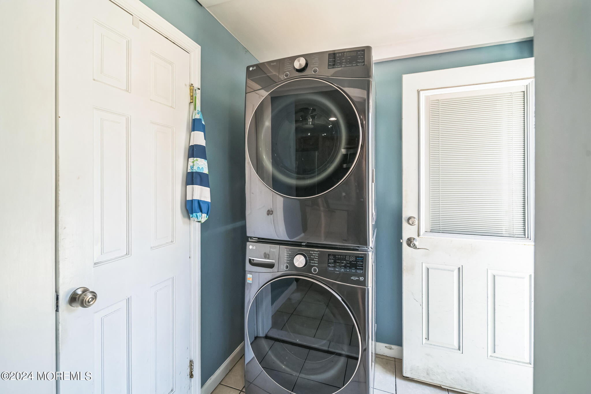 238 Branchport Avenue Long Branch, NJ 07740 - Photo 15 of 42 a utility room with dryer and washer