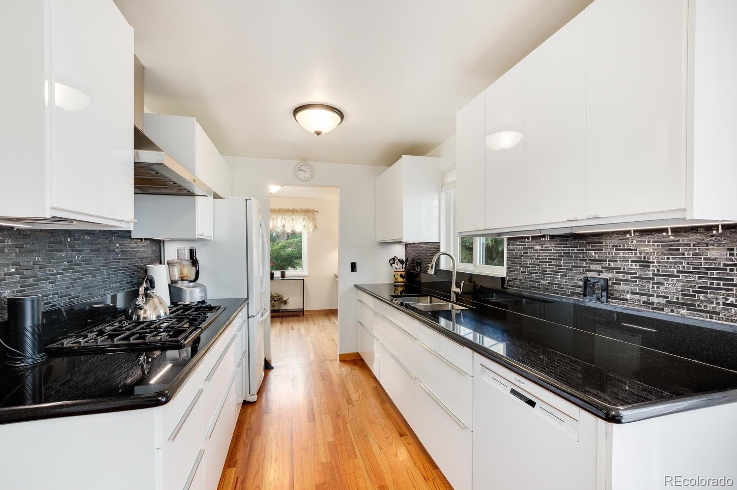 649 West Ridge Road Littleton, CO 80120 - Photo 12 of 35 Gallery Image 12