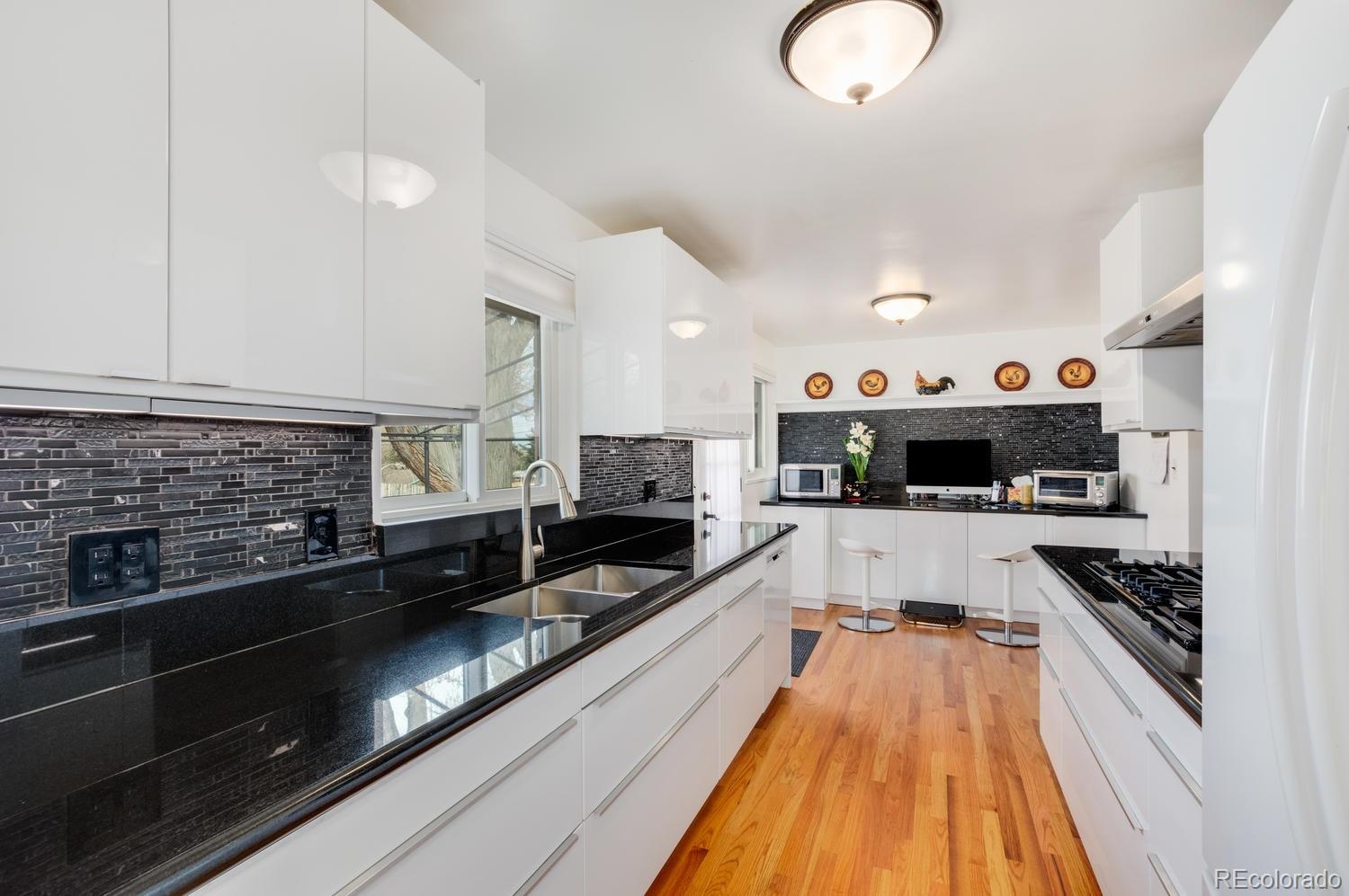 649 West Ridge Road Littleton, CO 80120 - Photo 10 of 35 Gallery Image 10