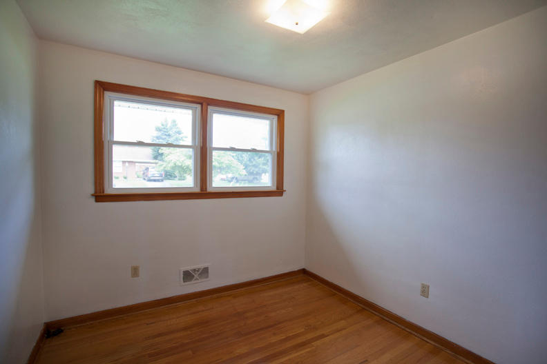 5014 Hubert Road Northwest Roanoke, VA 24012 - Photo 18 of 38 Hubert014