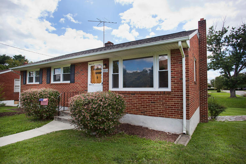 5014 Hubert Road Northwest Roanoke, VA 24012 - Photo 35 of 38 Hubert002