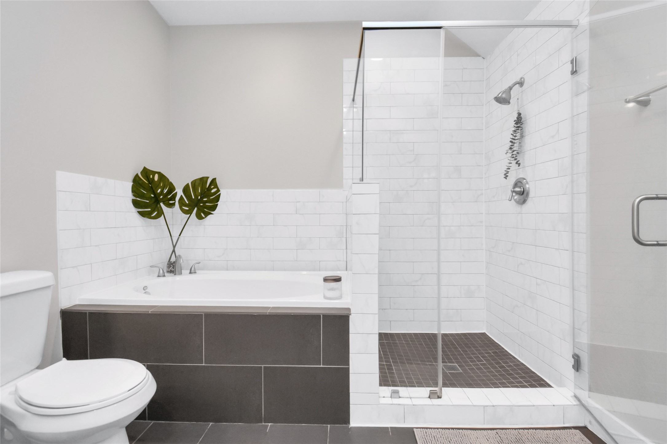 5705 Cochran Street Houston, TX 77009 - Photo 19 of 34 a bathroom with a sink a toilet and shower