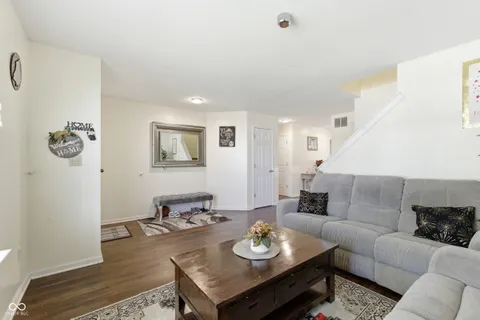 $425,000 | 5241 Basin Park Drive, Indianapolis, IN 46239