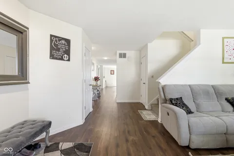 $425,000 | 5241 Basin Park Drive, Indianapolis, IN 46239
