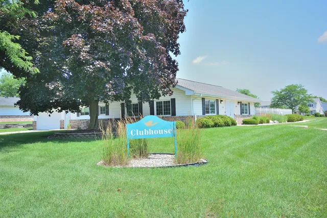 $165,000 | 10464 Whitnall Edge Drive, Unit 203, Franklin, WI 53132