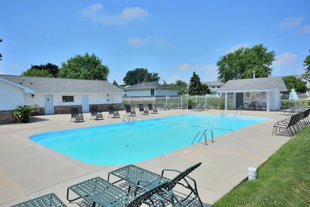 $165,000 | 10464 Whitnall Edge Drive, Unit 203, Franklin, WI 53132