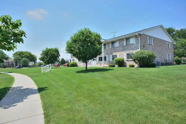 $165,000 | 10464 Whitnall Edge Drive, Unit 203, Franklin, WI 53132