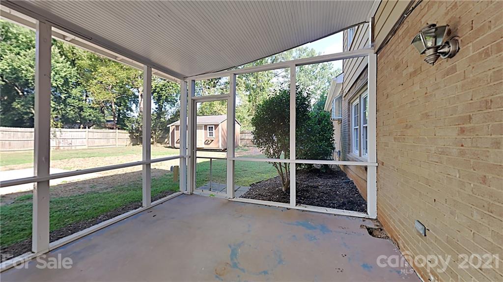 5516 Sharon Road Charlotte, NC 28210 - Photo 7 of 18 Gallery Image 7