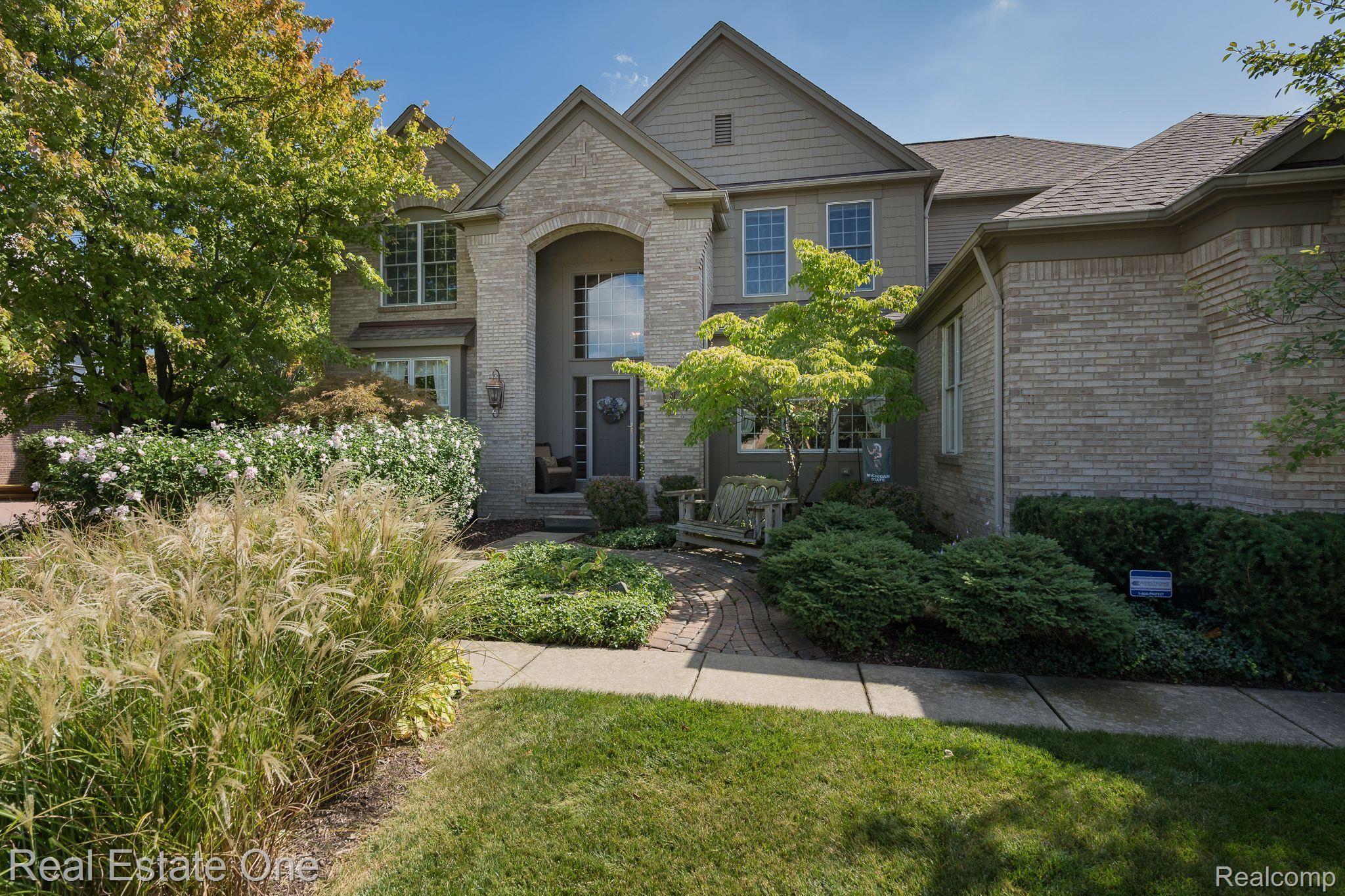726 Loggers Circle Rochester, MI 48307 - Photo 2 of 64 Wonderful Landscaping