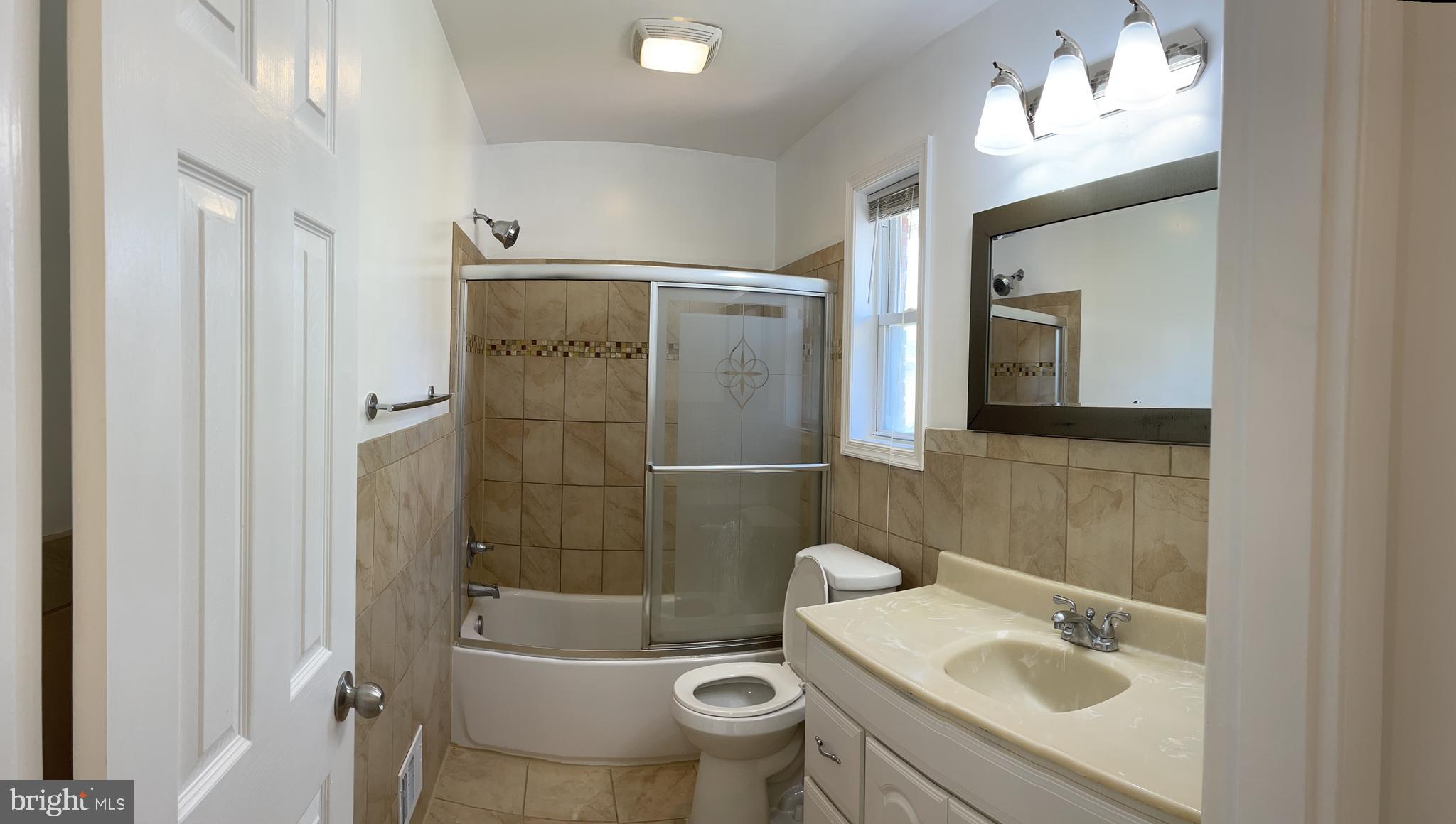 11509 Yates Street Silver Spring, MD 20902 - Photo 12 of 16 Second Floor Bath