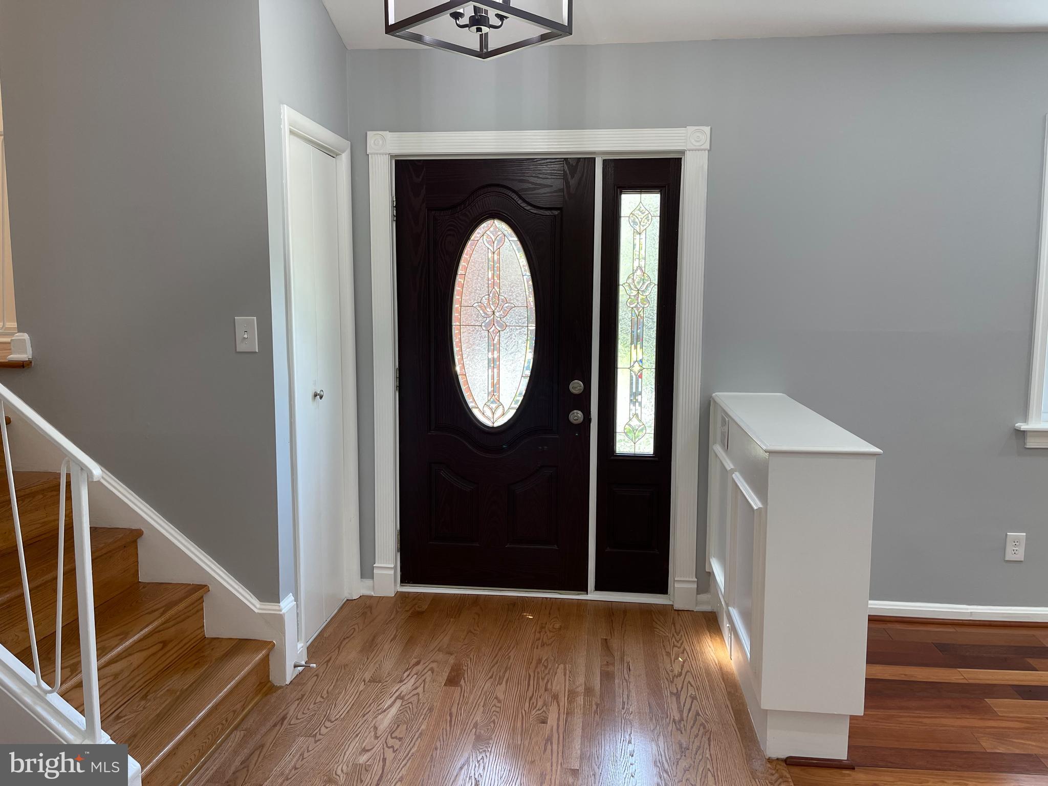 11509 Yates Street Silver Spring, MD 20902 - Photo 2 of 16 Foyer