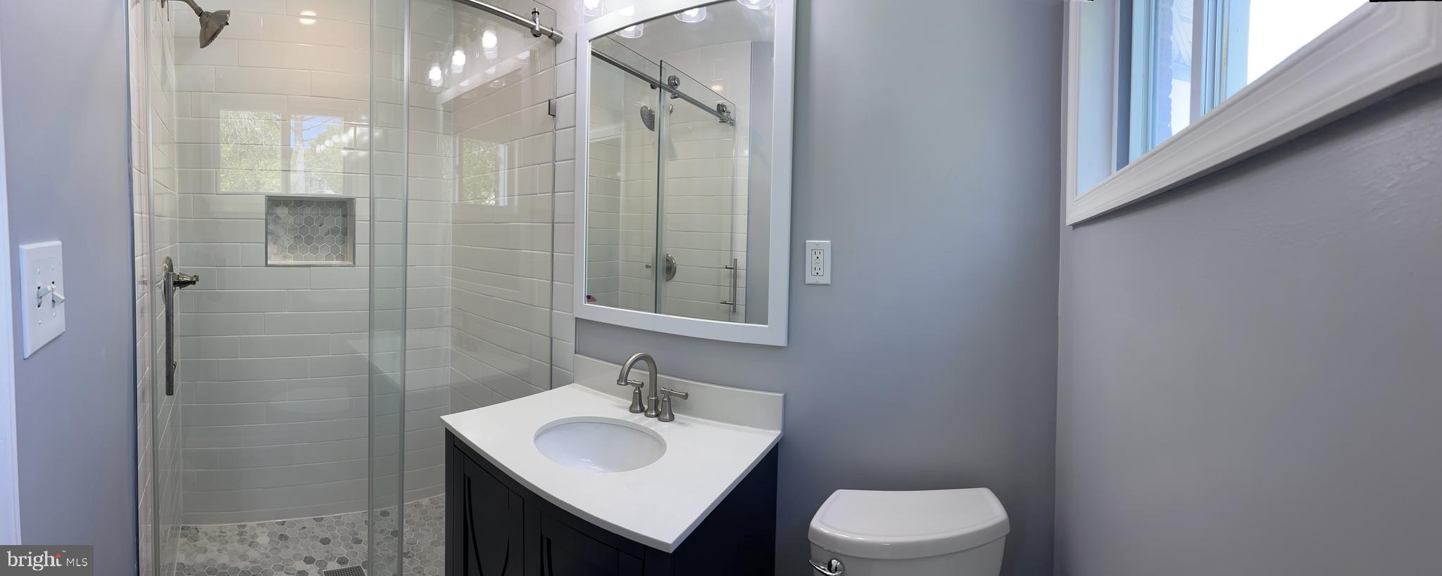 11509 Yates Street Silver Spring, MD 20902 - Photo 9 of 16 Primary Bath