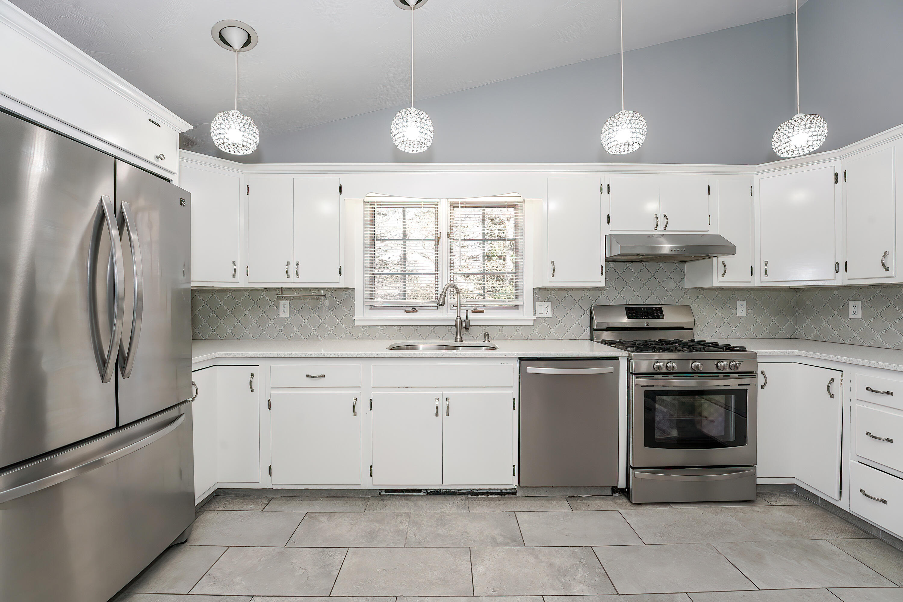 240 Oak Street West Barnstable, MA 02668 - Photo 19 of 89 Kitchen