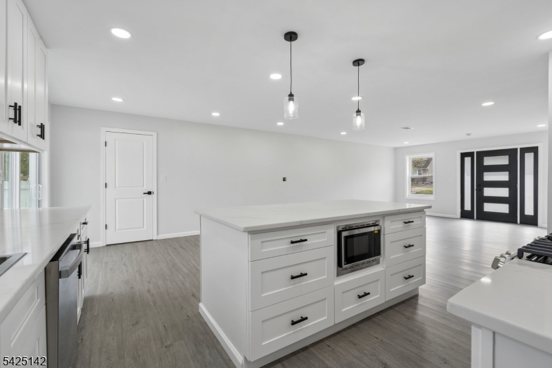 26 Hunterdon Road West Orange, NJ 07052 - Photo 12 of 36