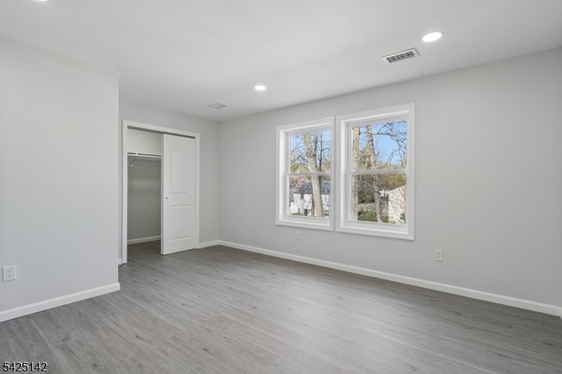 26 Hunterdon Road West Orange, NJ 07052 - Photo 28 of 36