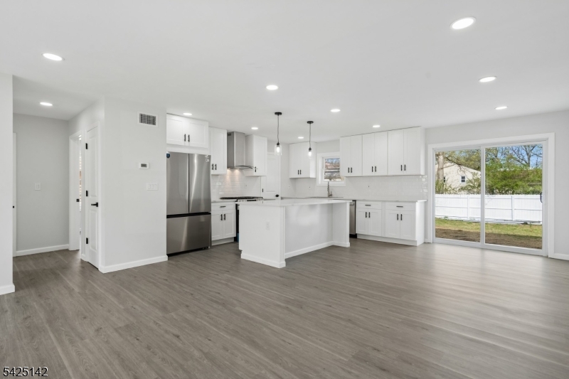 26 Hunterdon Road West Orange, NJ 07052 - Photo 7 of 36