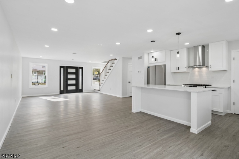 26 Hunterdon Road West Orange, NJ 07052 - Photo 8 of 36