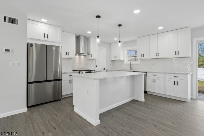 26 Hunterdon Road West Orange, NJ 07052 - Photo 9 of 36