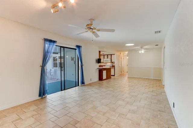 $340,000 | 614 English Oaks Drive, Port Orange, FL 32127