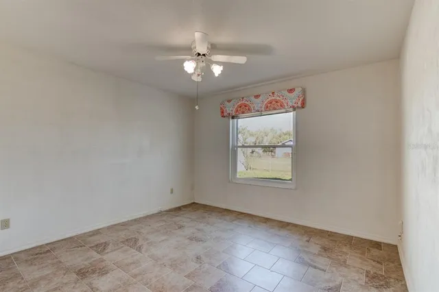 $340,000 | 614 English Oaks Drive, Port Orange, FL 32127