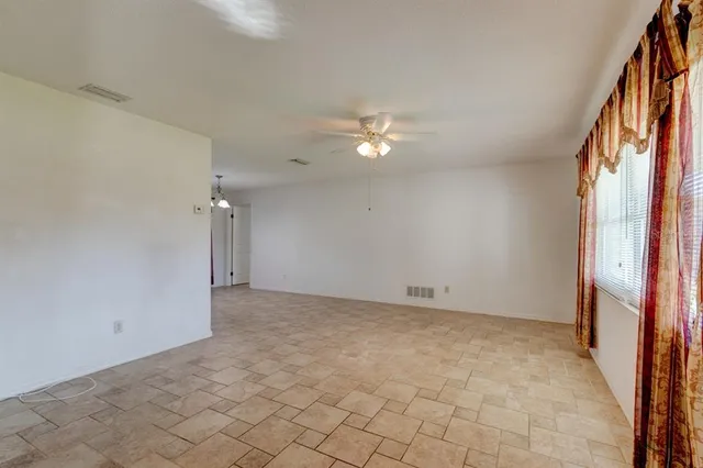 $340,000 | 614 English Oaks Drive, Port Orange, FL 32127