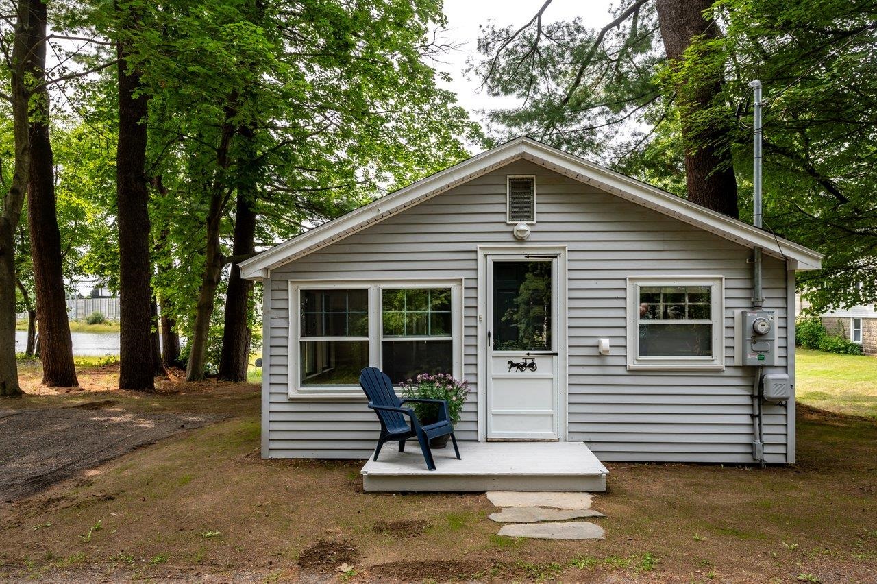 348 Dover Point Road Dover, NH 03820 - Photo 2 of 28