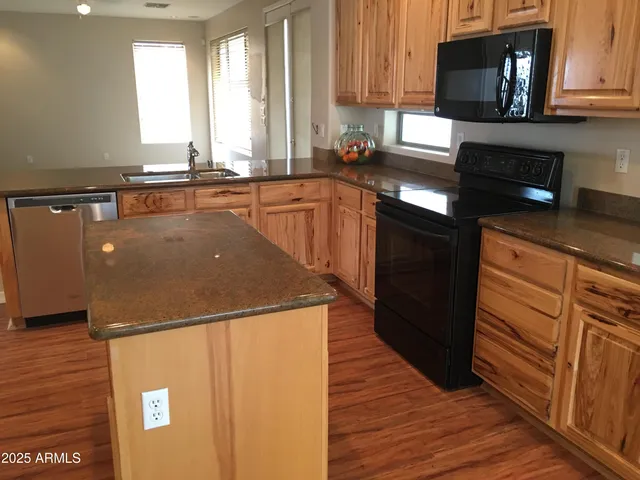 $2,995 | 164 West Goldfinch Way, Chandler, AZ 85286