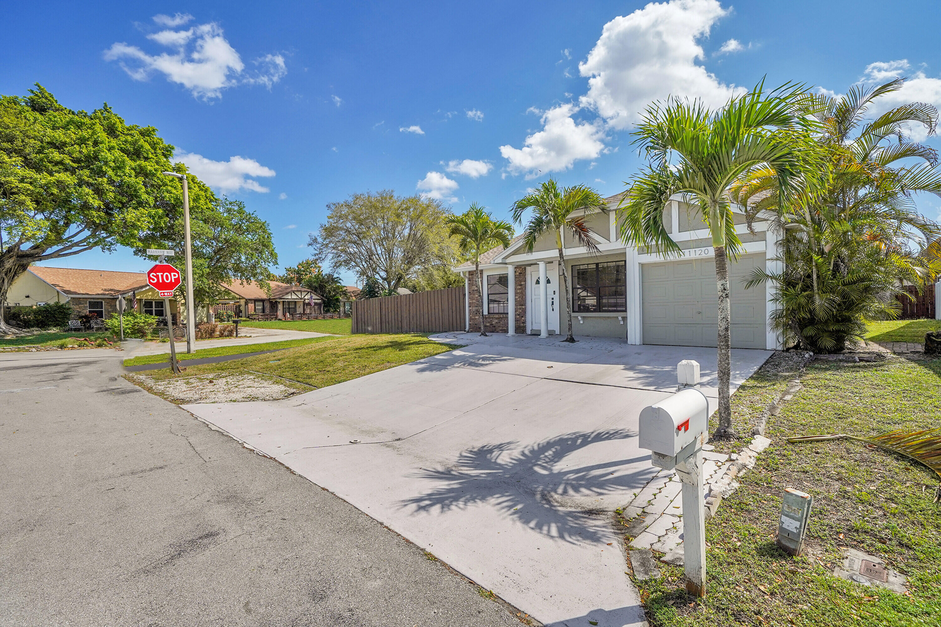 11120 North Terradas Lane Boca Raton, FL 33428 - Photo 2 of 57 a view of a volley ball court