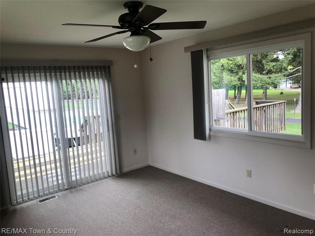 8340 Potter Road Flushing, MI 48433 - Photo 14 of 43