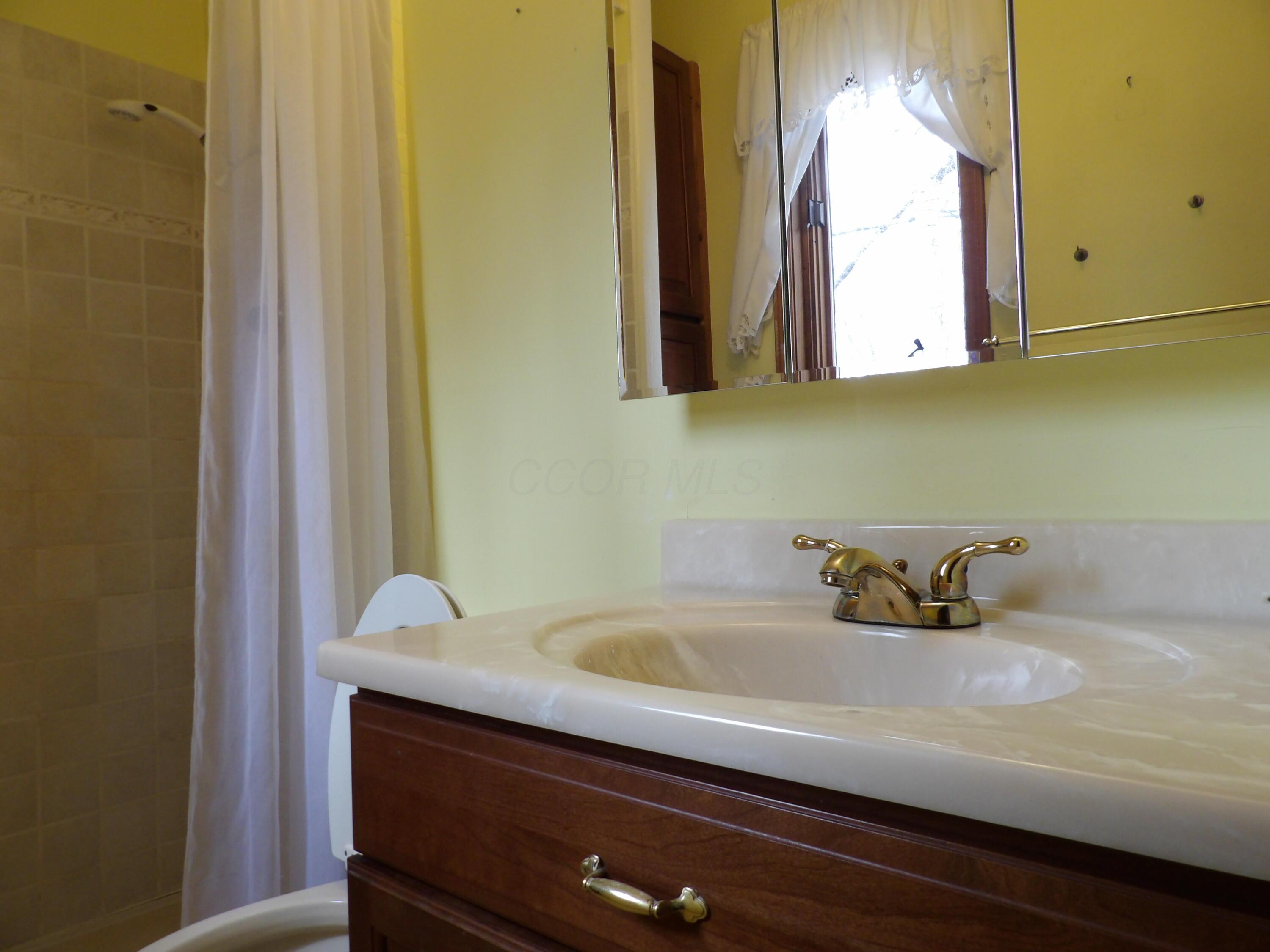 6723 Zwickle Road Logan, OH 43138 - Photo 30 of 58 104_1772