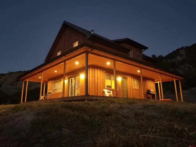 a front view of house with yard