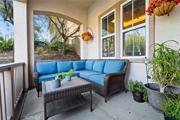 $999,000 | 28445 Linda Vista Street, Canyon Country, CA 91387