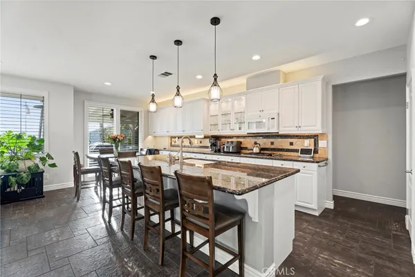 $999,000 | 28445 Linda Vista Street, Canyon Country, CA 91387