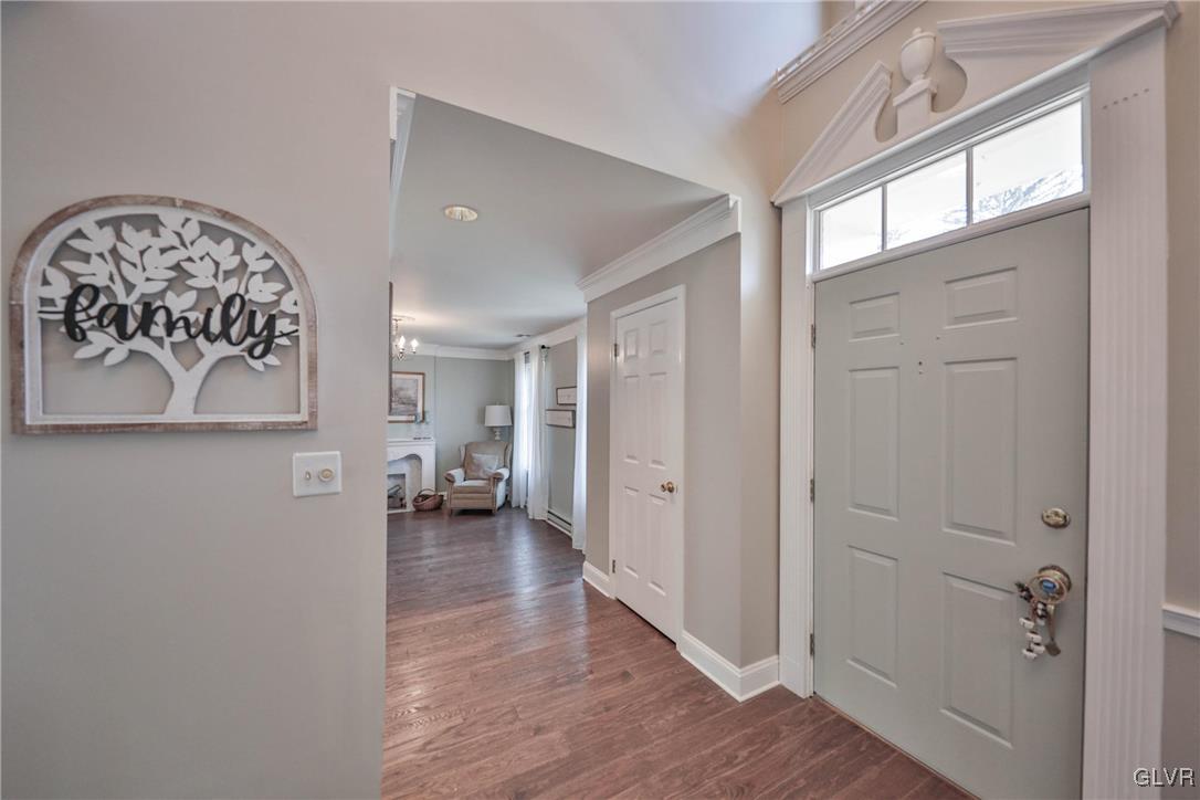 295 Wedgewood Road Bethlehem, PA 18017 - Photo 11 of 40 Foyer to Living Room